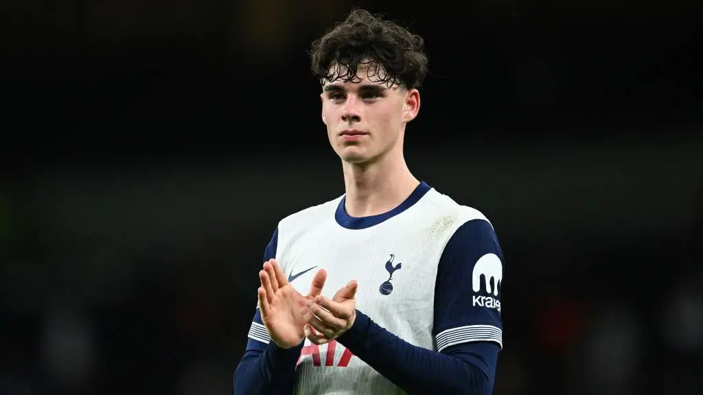 According to Sky Sports reports this morning, Tottenham Hotspur and Newcastle United have officially completed a new bid. As confirmed, Newcastle United officially agreed to Tottenham Hotspur on their request, as Tottenham Hotspur wanted €90 million for the star striker, but…